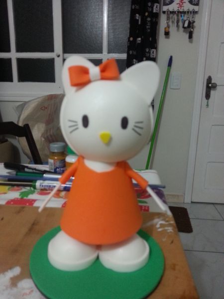 fofucha em eva 3d (Hello Kitty)